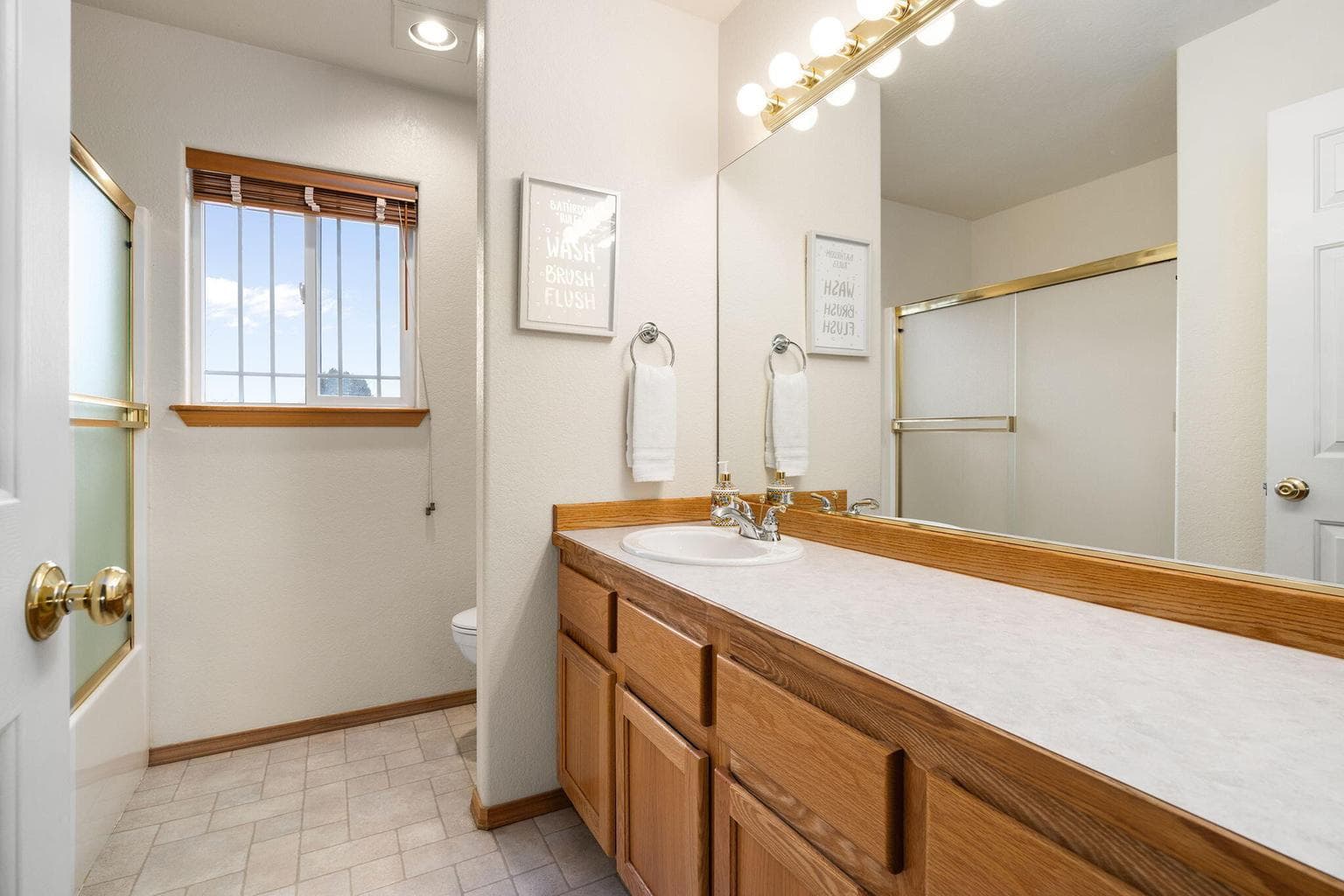 Photo of 8510 Golden Pheasant Court 21 of 39