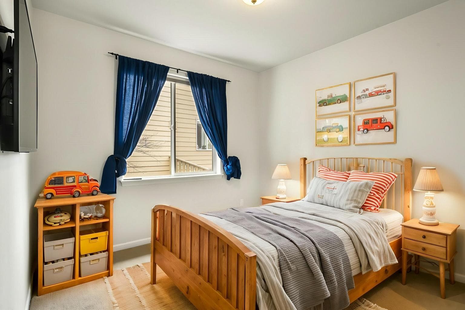 Side Bedroom