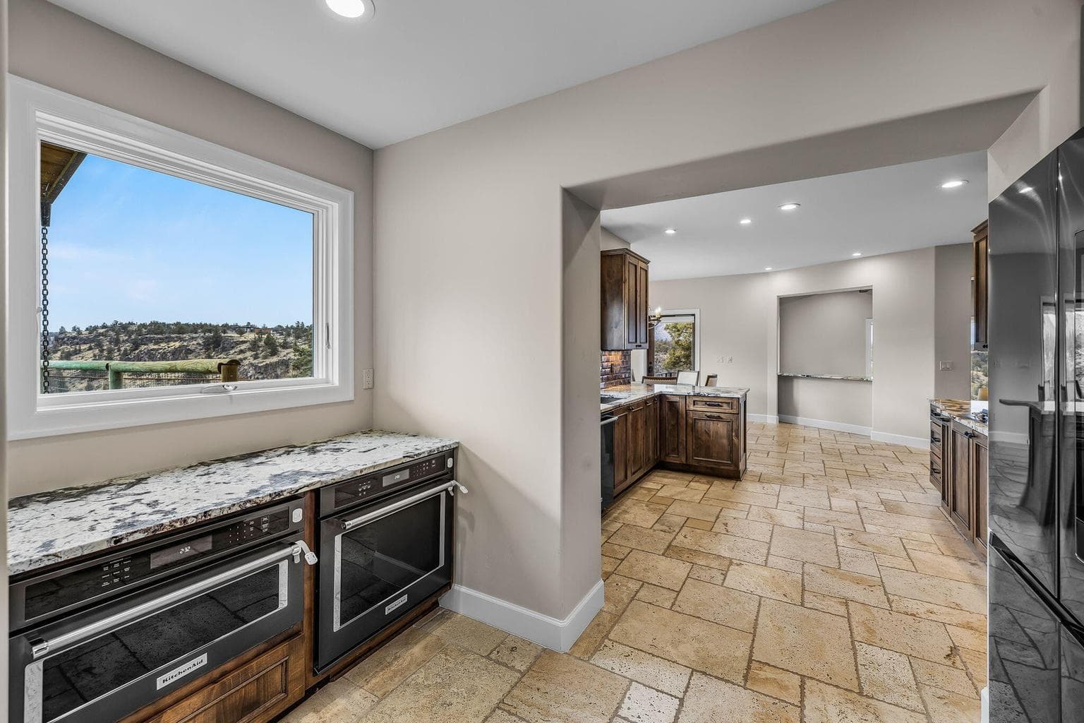 Photo of 4655 SW Loma Linda Drive 27 of 90