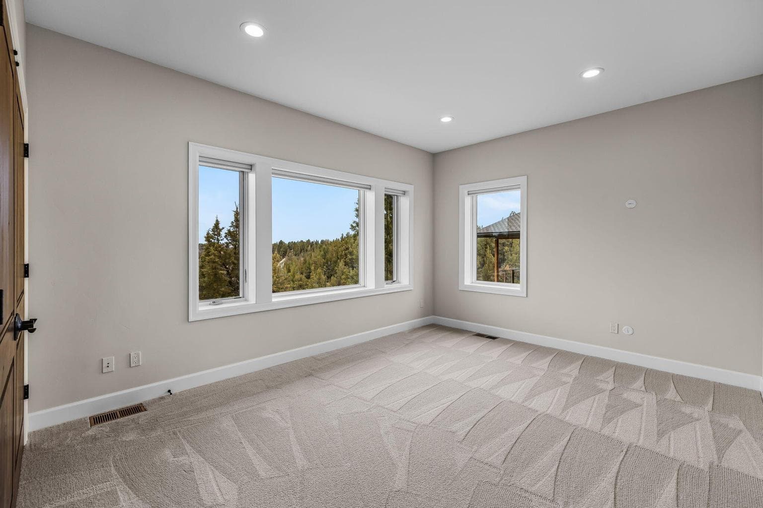 Photo of 4655 SW Loma Linda Drive 40 of 90