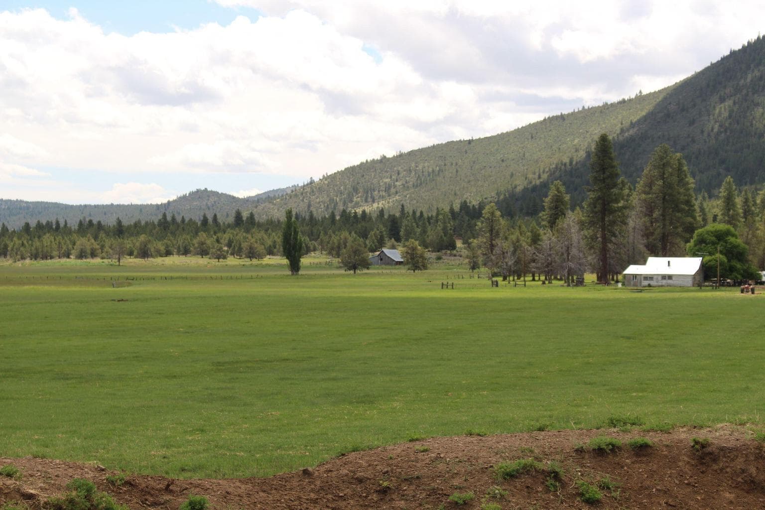 Photo of 23411 Langell Valley 1 of 12