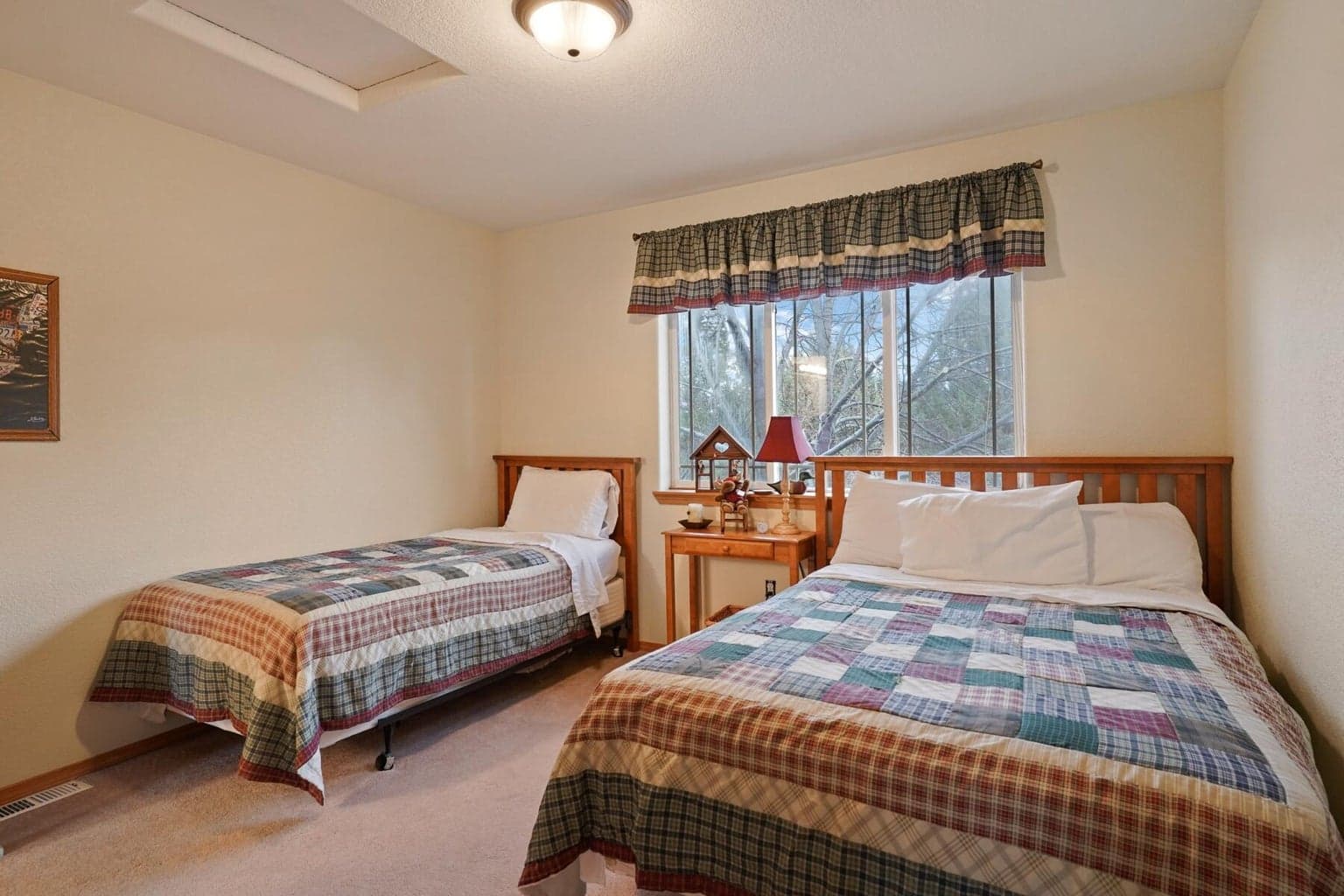 Photo of 873 Golden Pheasant Drive 28 of 39
