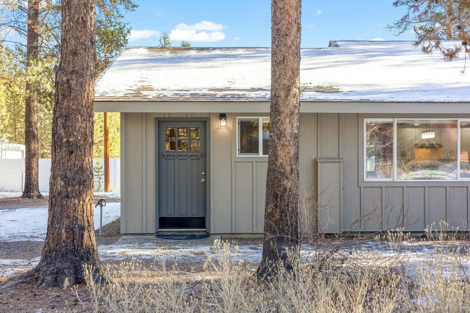 Photo of 16033 Alpine Drive 3 of 39