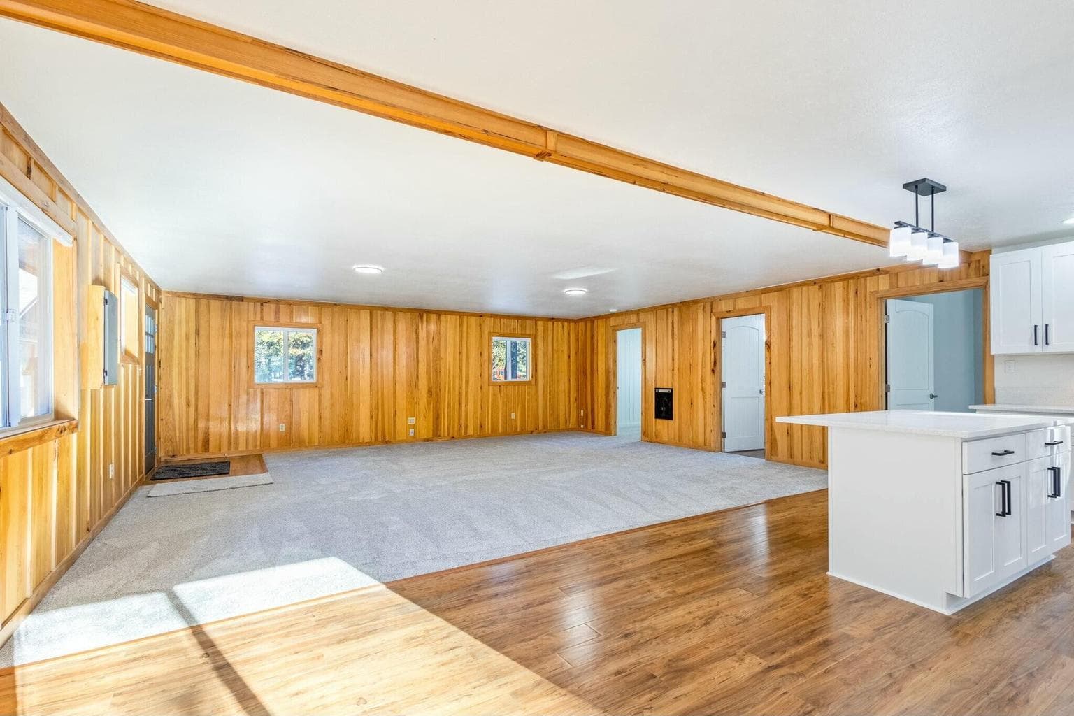 Photo of 16033 Alpine Drive 11 of 39