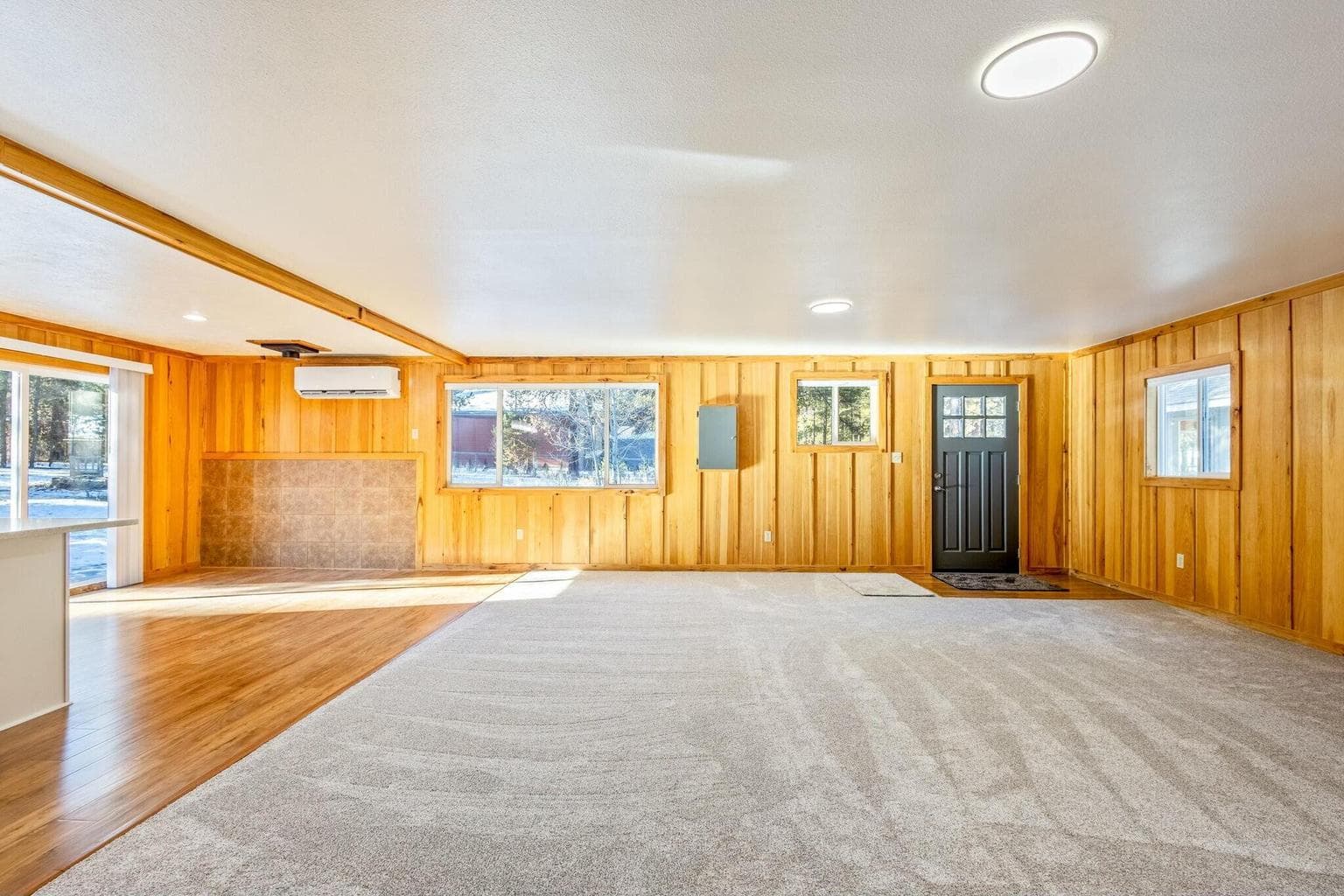 Photo of 16033 Alpine Drive 14 of 39