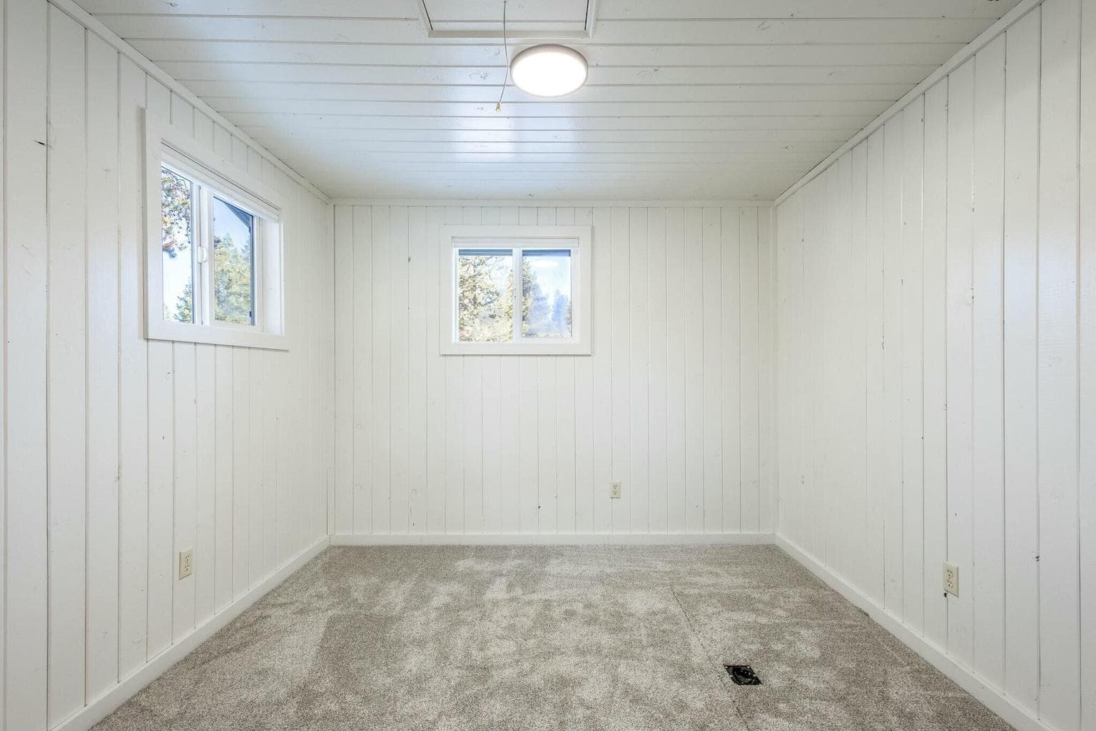 Photo of 16033 Alpine Drive 20 of 39