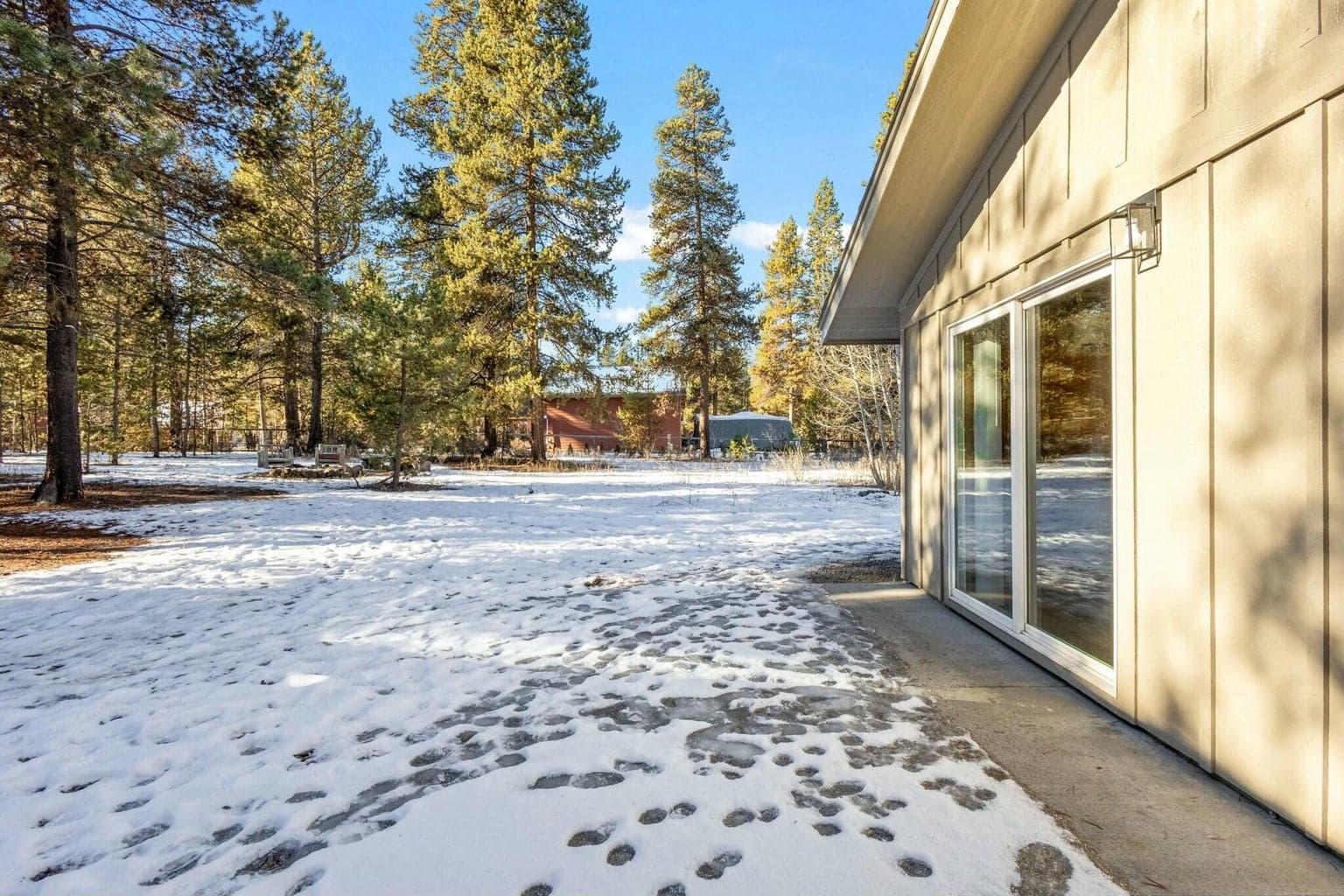 Photo of 16033 Alpine Drive 25 of 39