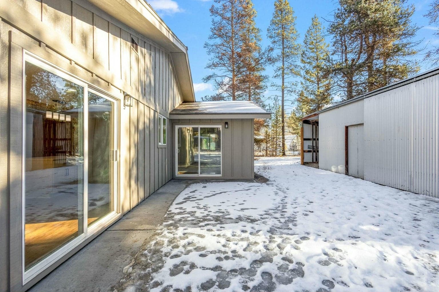 Photo of 16033 Alpine Drive 28 of 39