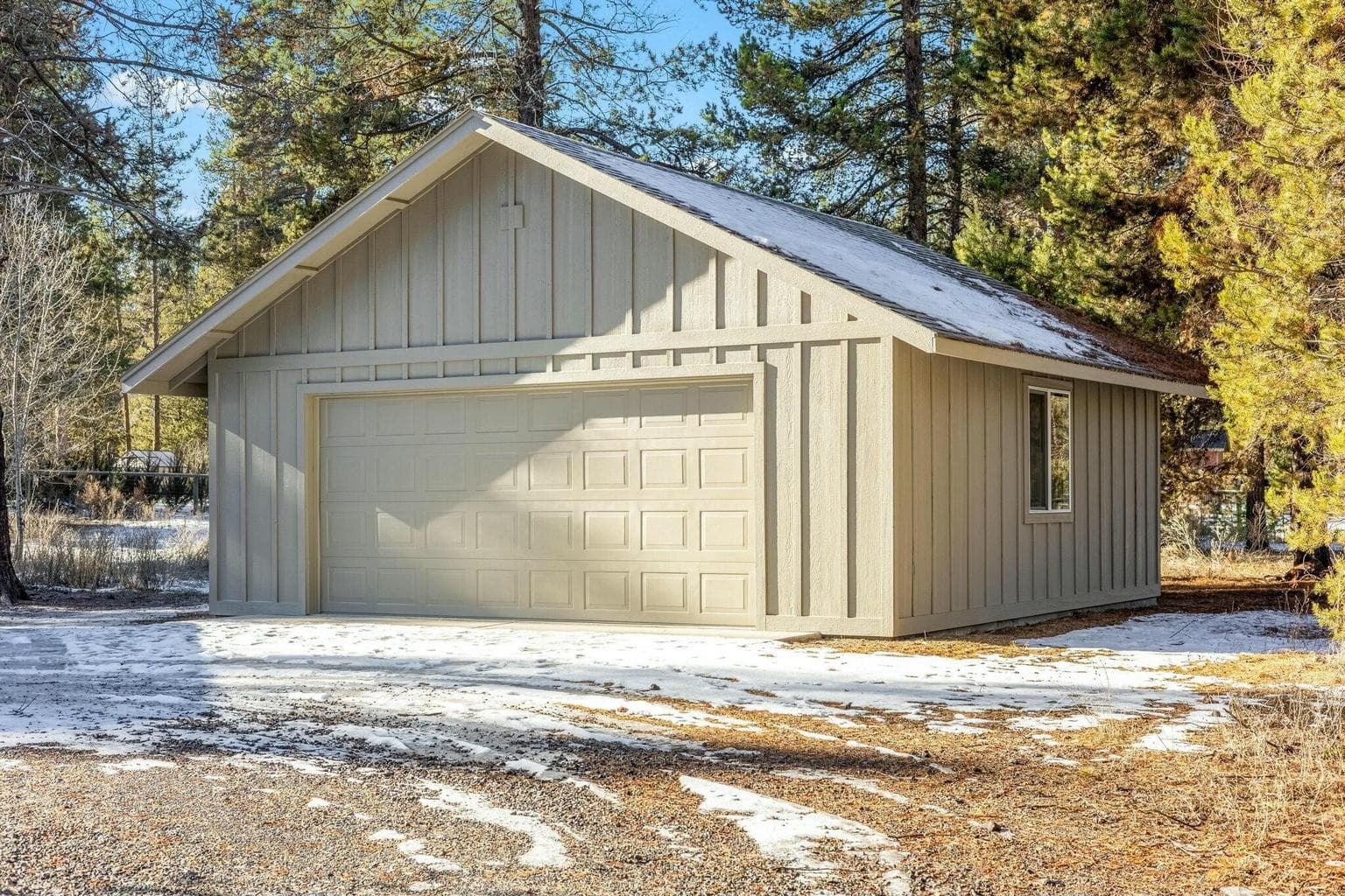 Photo of 16033 Alpine Drive 32 of 39