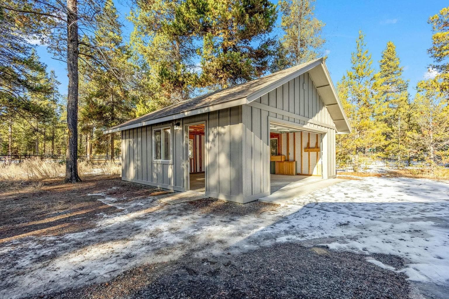 Photo of 16033 Alpine Drive 33 of 39