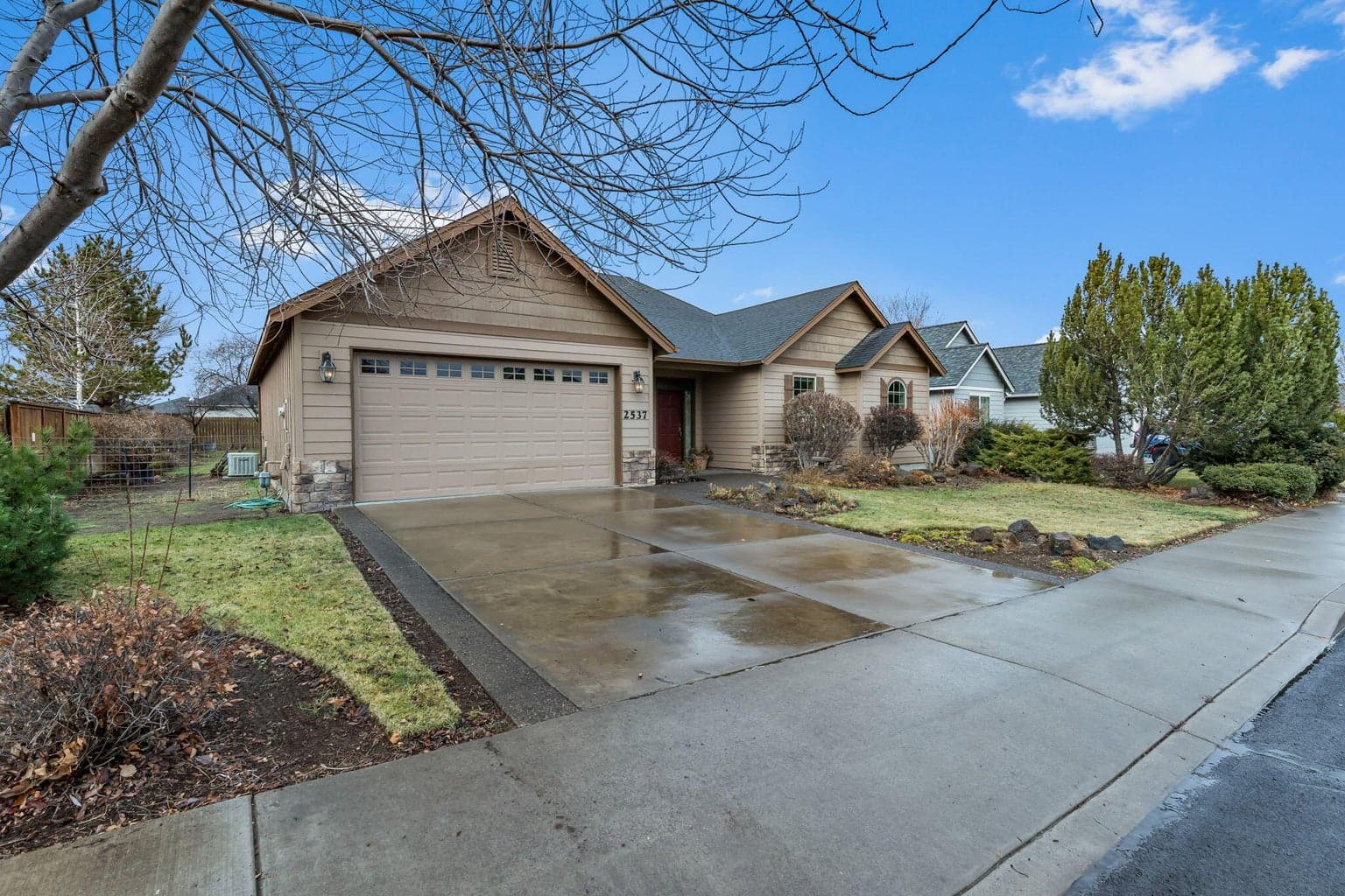 Photo of 2537 22nd 5 of 33
