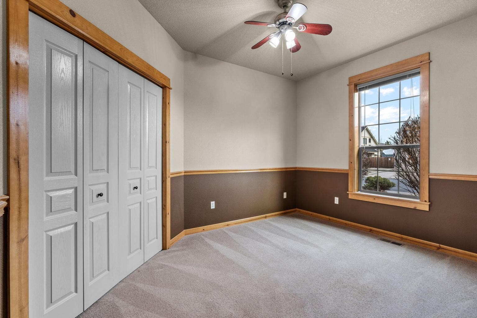 Photo of 2537 NW 22nd Street 7 of 33