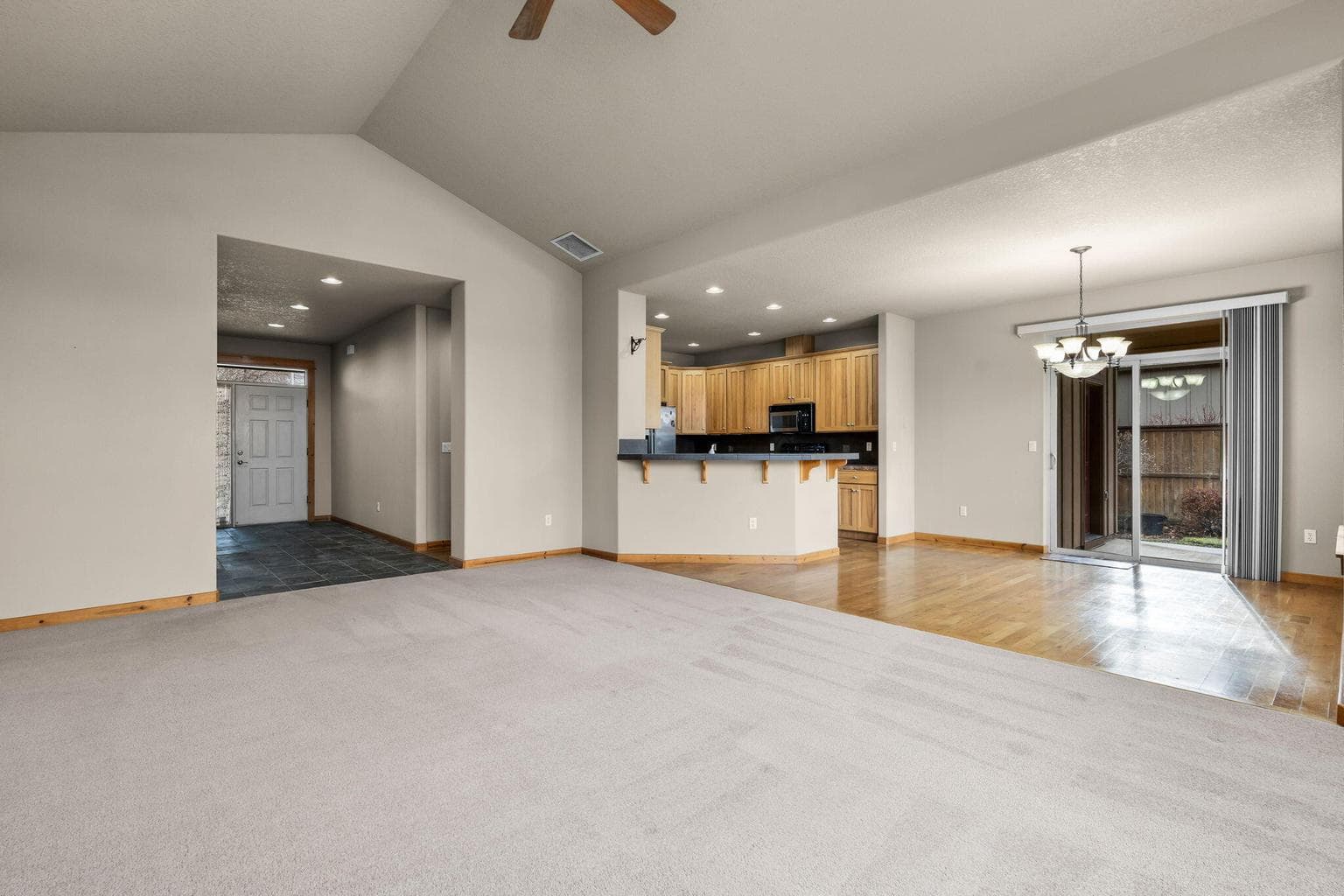 Photo of 2537 NW 22nd Street 10 of 33