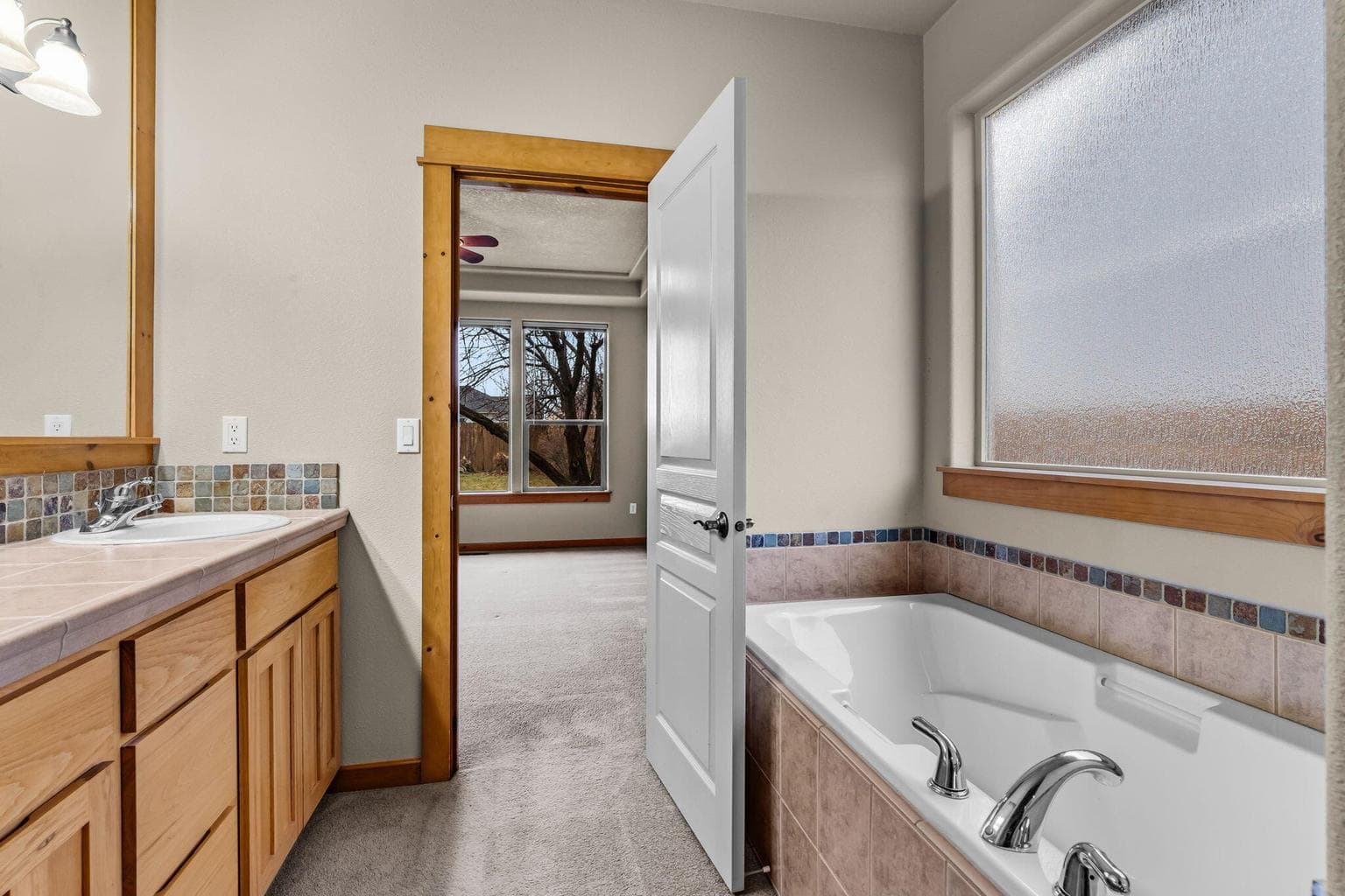 Photo of 2537 NW 22nd Street 19 of 33