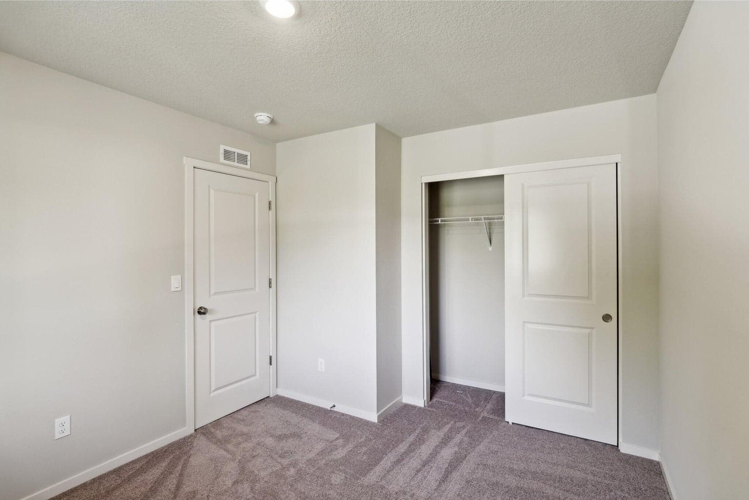 Photo of 1382 NE Cobbleridge Lp 23 of 29