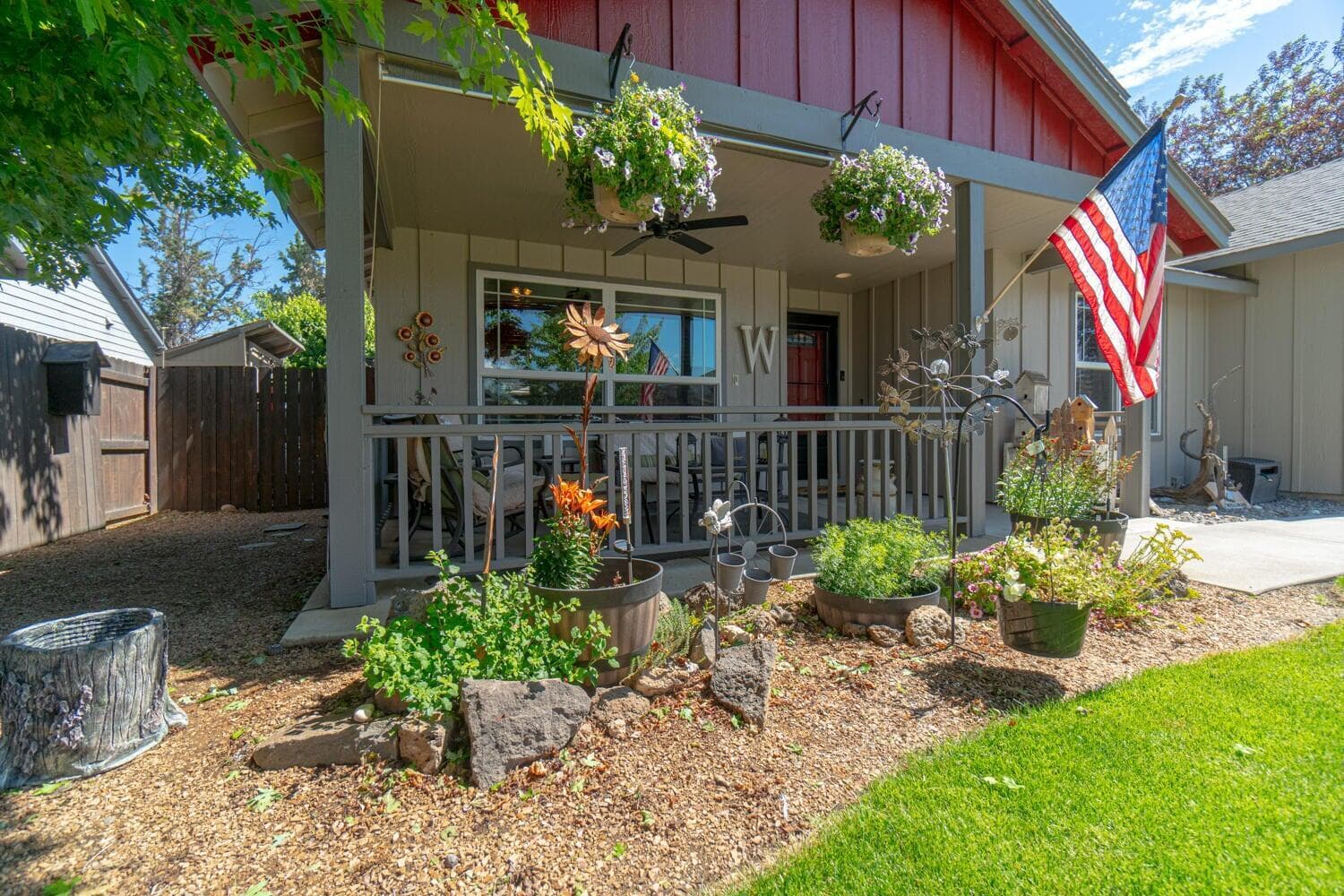Photo of 2958 19th 2 of 46