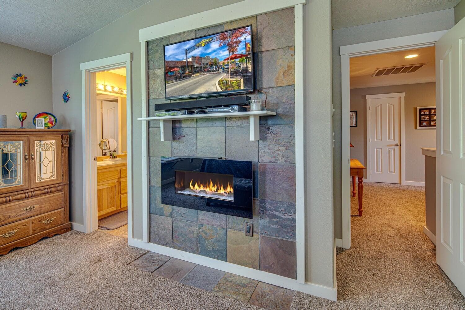 Photo of 2958 NW 19th Street 19 of 46