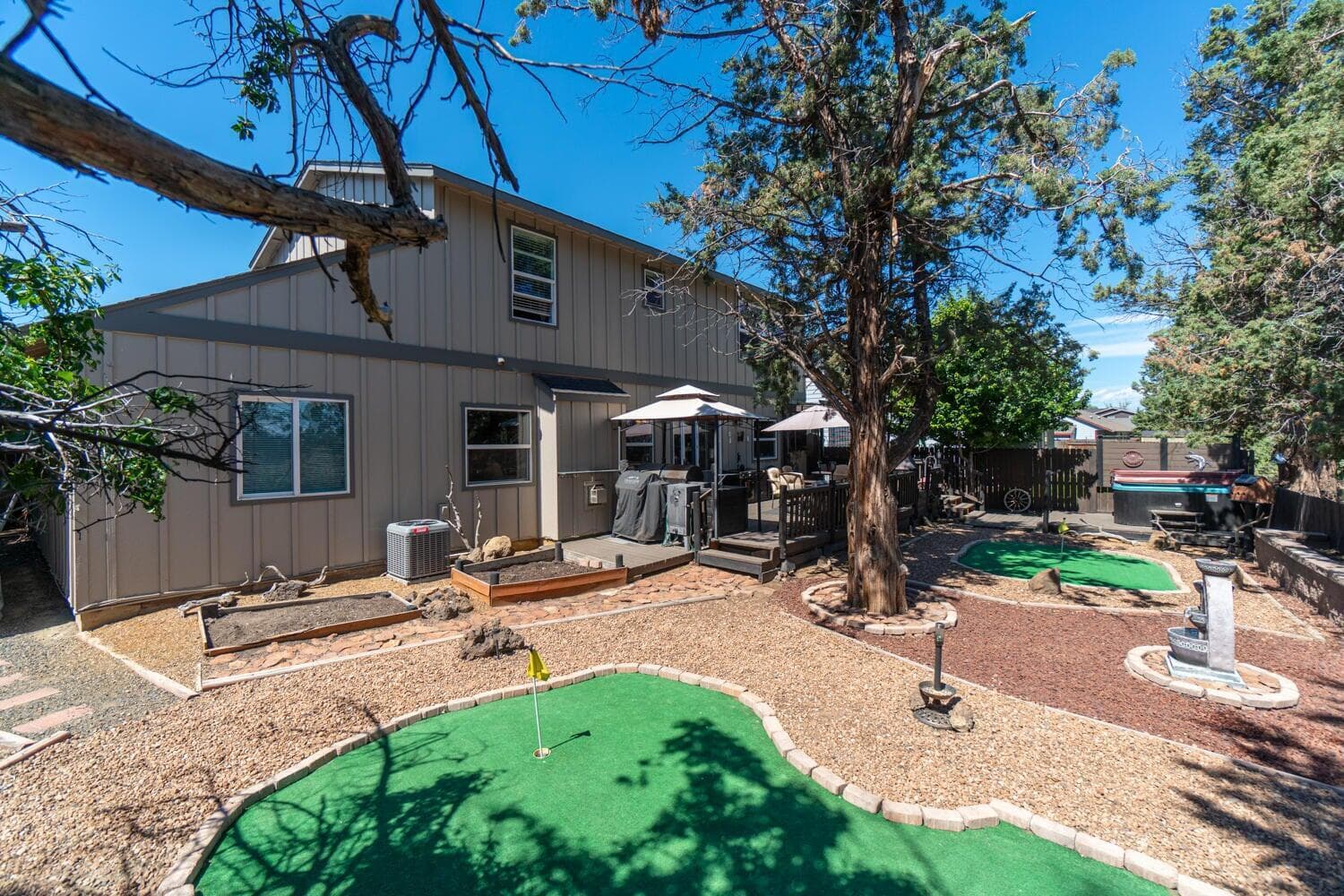 Photo of 2958 NW 19th Street 33 of 46