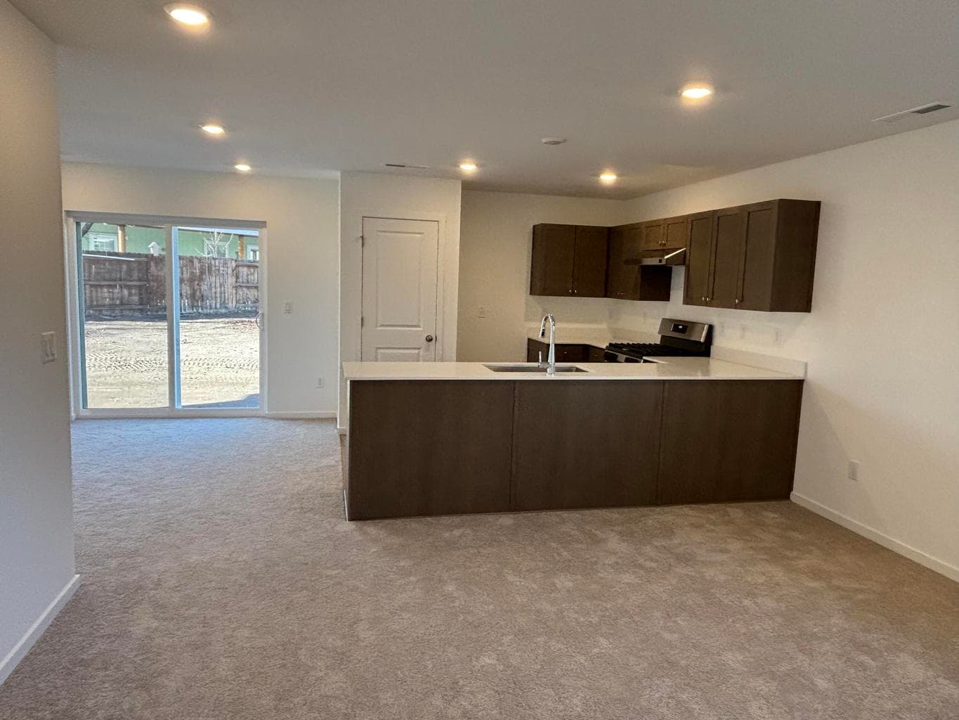 Photo of 1291 NE Cobbleridge Lp 31 of 36