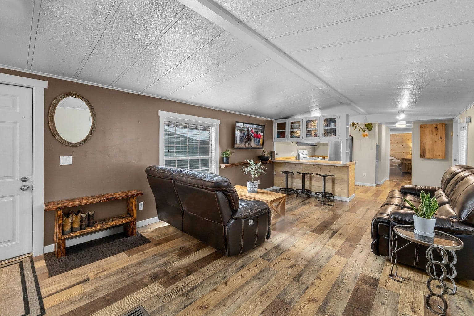 Photo of 16146 Green Forest Road 5 of 33