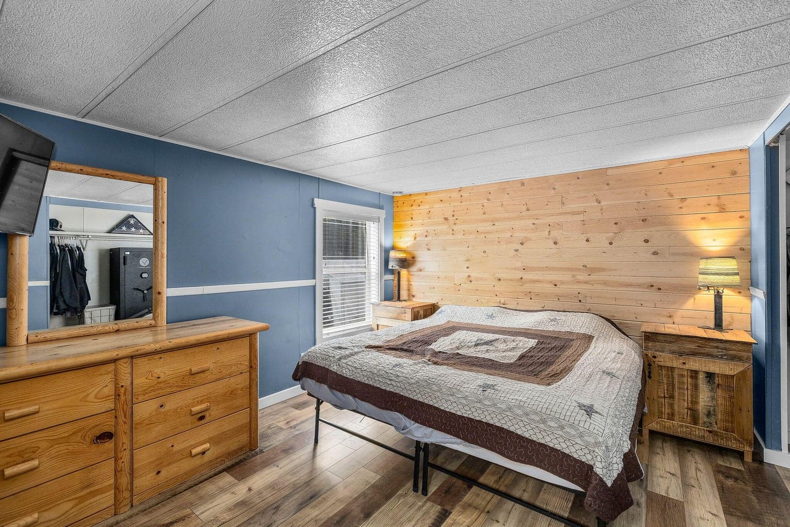 Photo of 16146 Green Forest Road 16 of 33