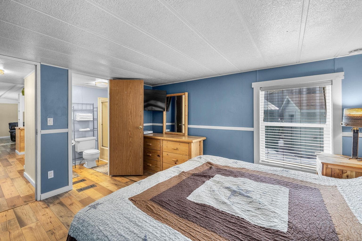 Photo of 16146 Green Forest Road 17 of 33