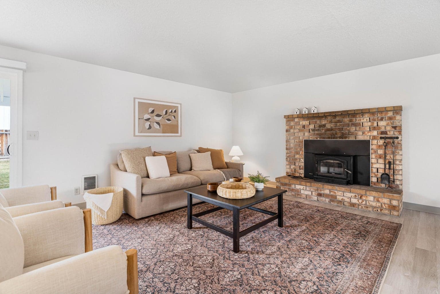 Photo of 2673 SW Evergreen Avenue 6 of 26