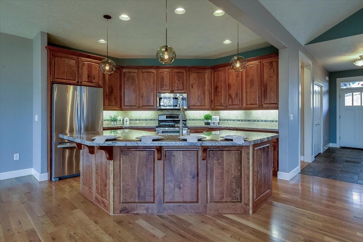Photo of 2644 NW 19th Street 23 of 43