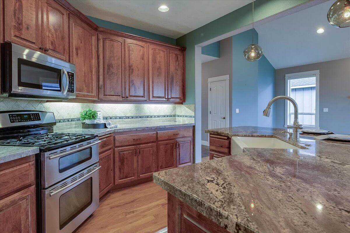 Photo of 2644 NW 19th Street 25 of 43