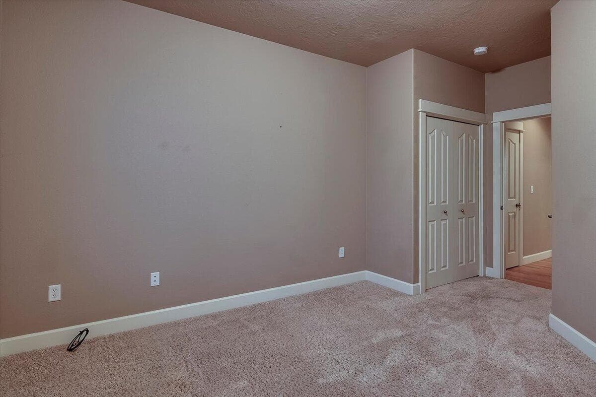 Photo of 2644 NW 19th Street 30 of 43