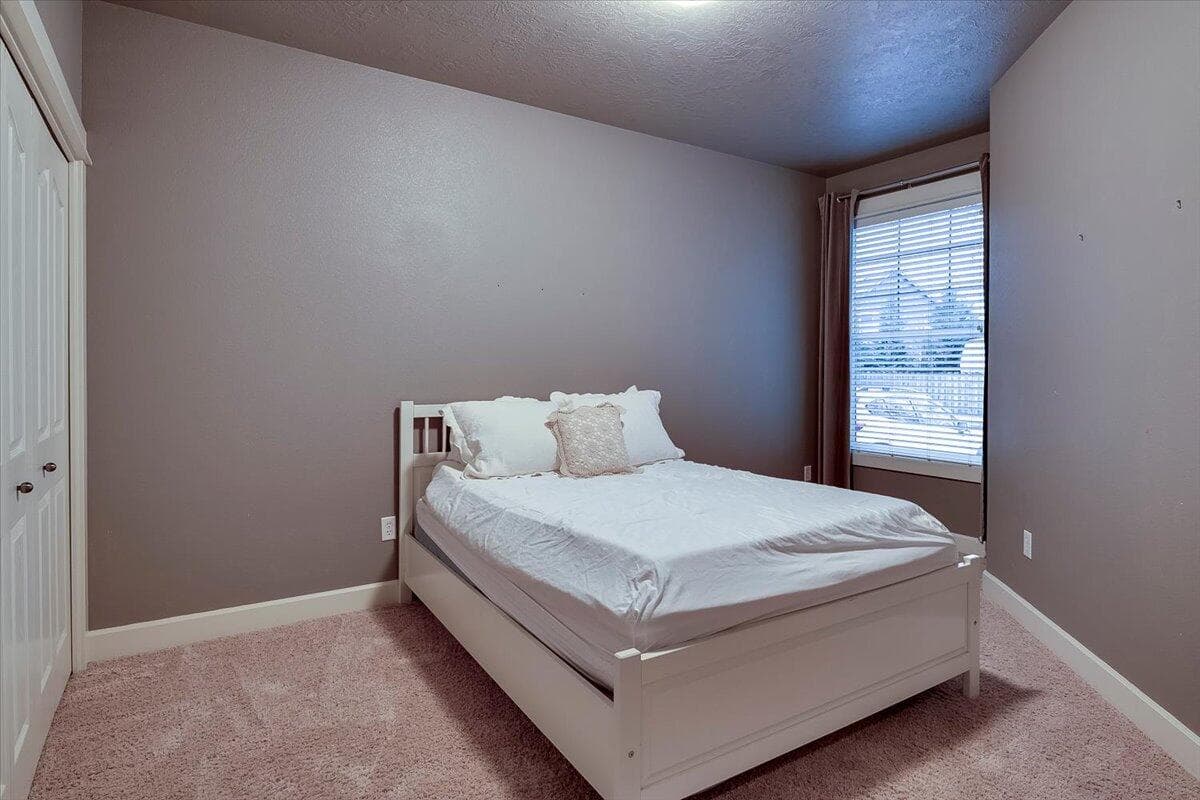 Photo of 2644 NW 19th Street 31 of 43