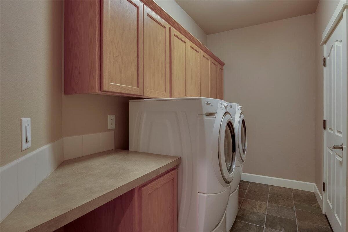 Photo of 2644 NW 19th Street 35 of 43