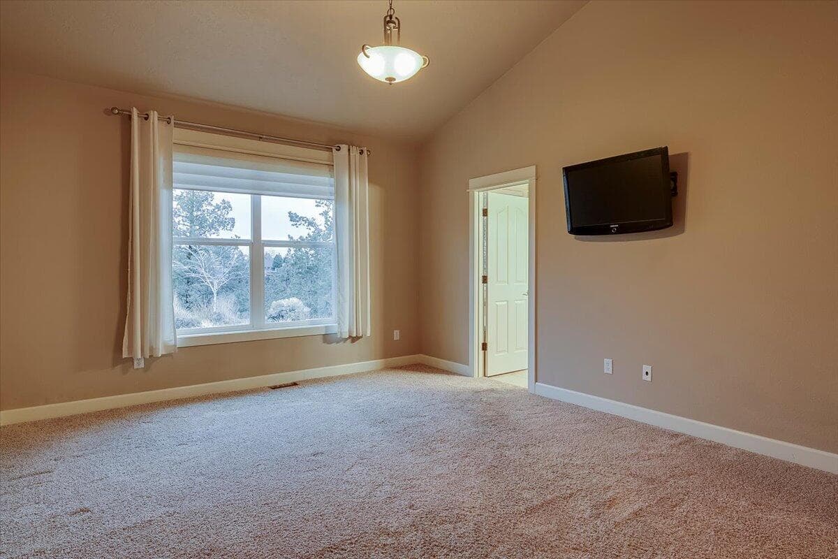 Photo of 2644 NW 19th Street 36 of 43