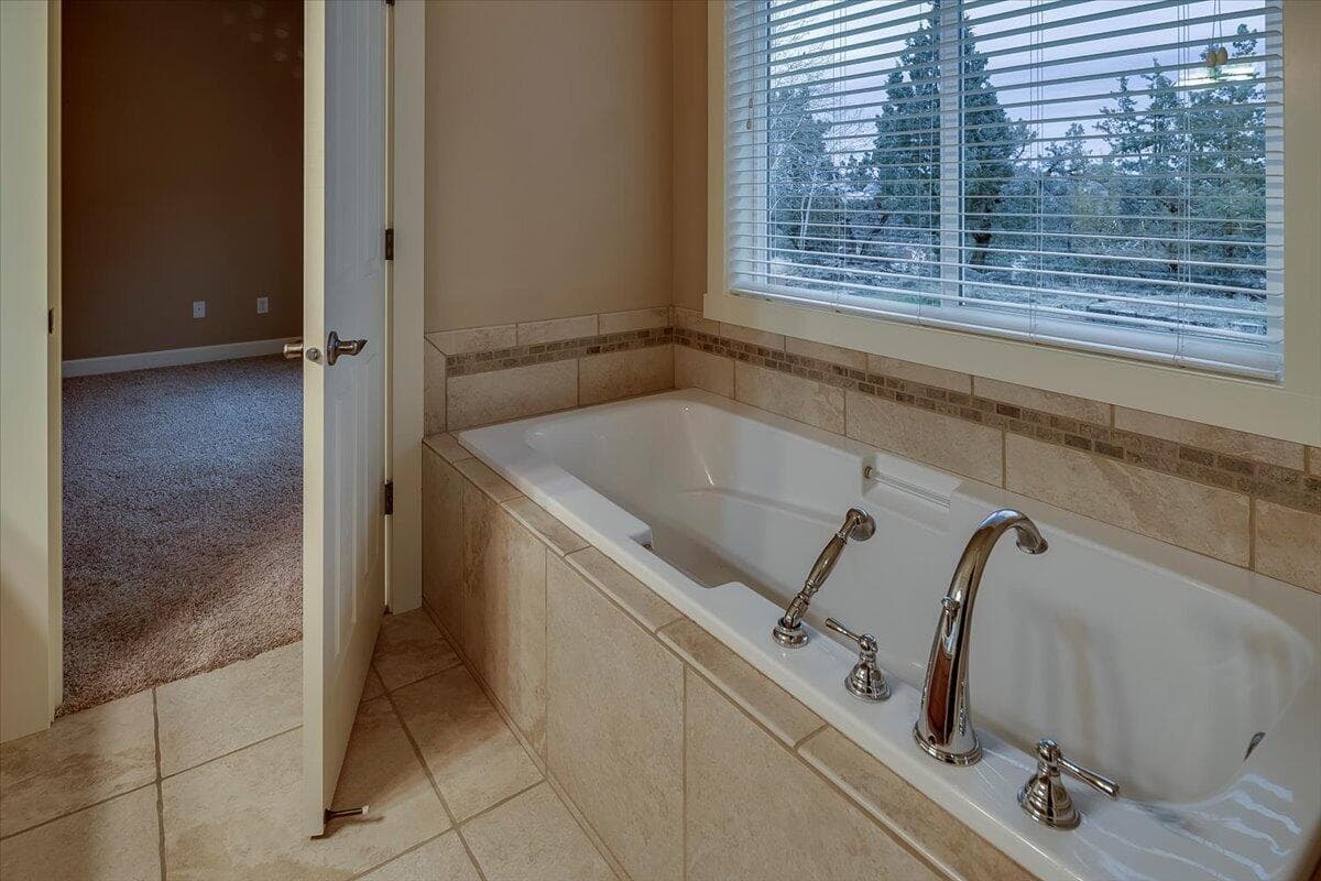 Photo of 2644 NW 19th Street 41 of 43