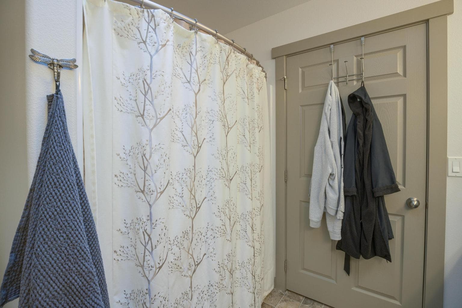 Photo of 1549 SW Kalama Avenue 23 of 73