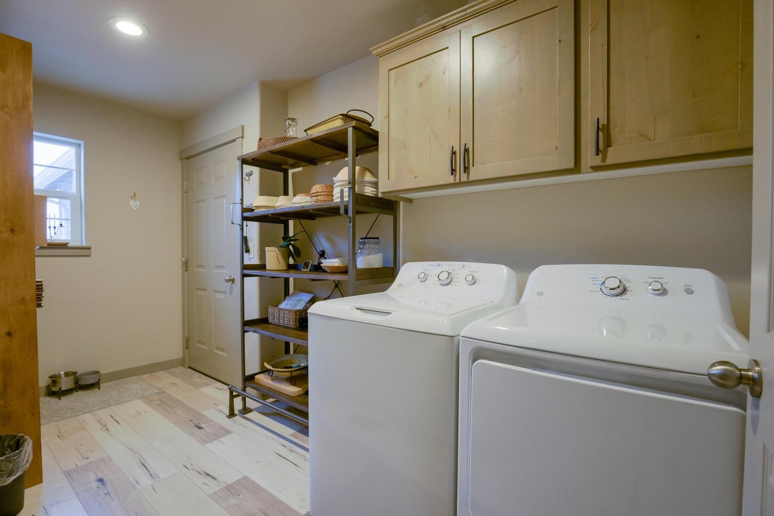 Photo of 1549 SW Kalama Avenue 33 of 73