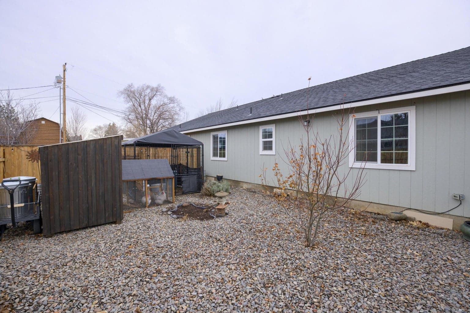 Photo of 1549 SW Kalama Avenue 38 of 73