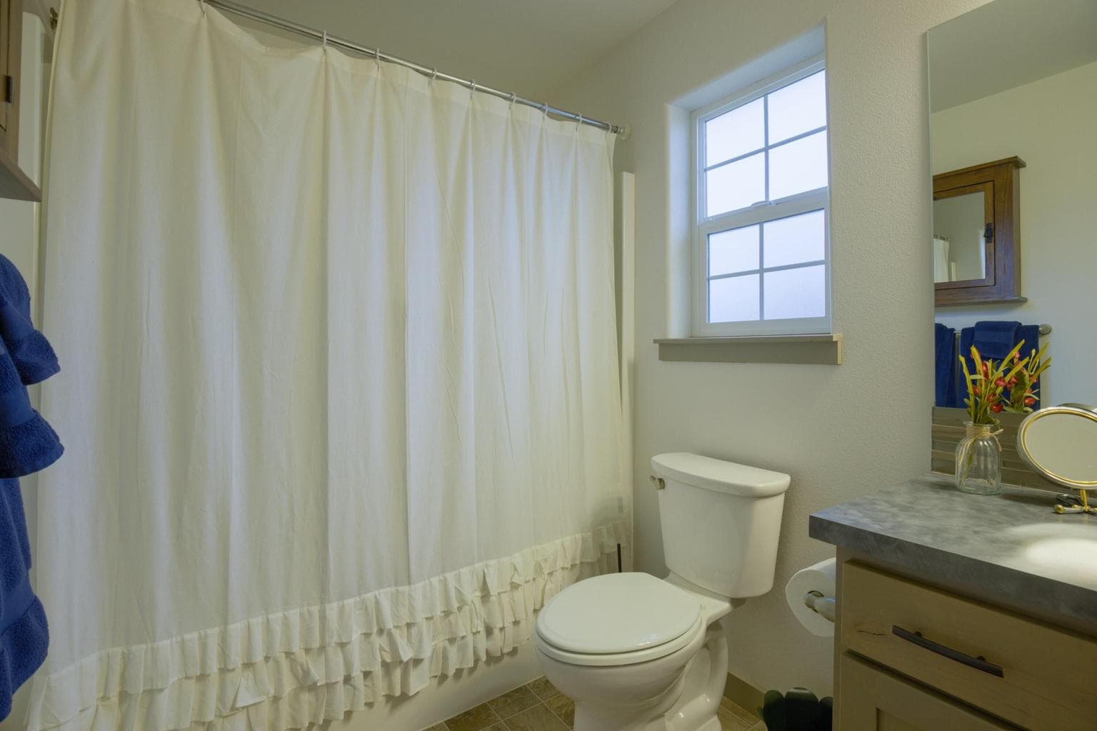 Photo of 1549 SW Kalama Avenue 60 of 73