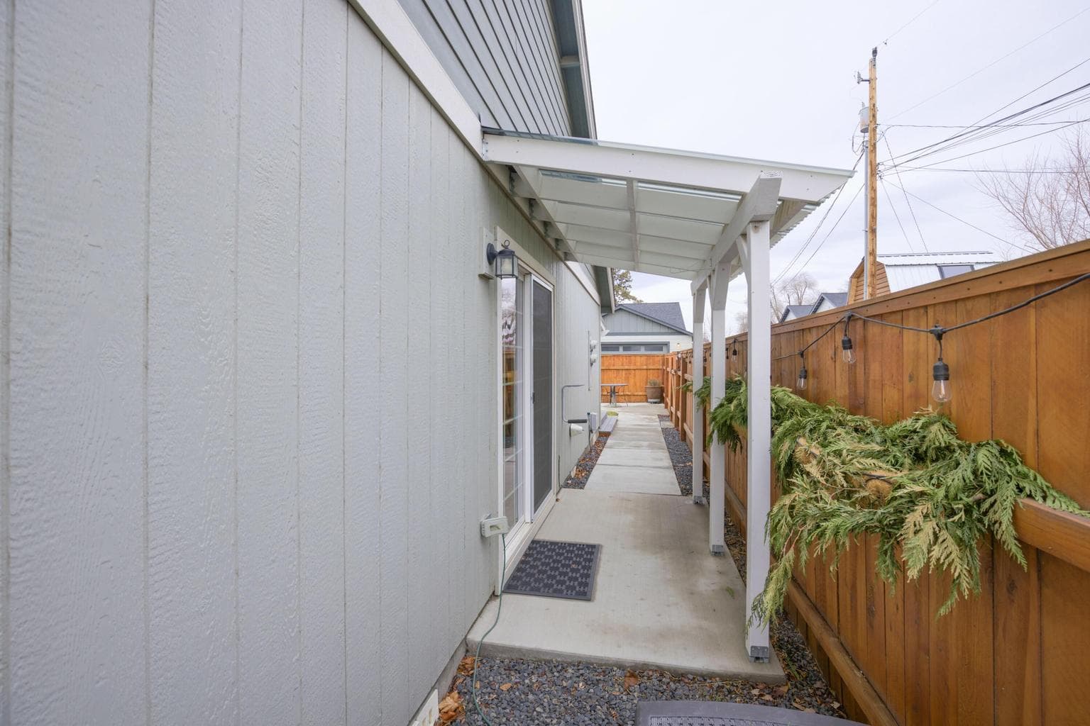 Photo of 1549 SW Kalama Avenue 71 of 73