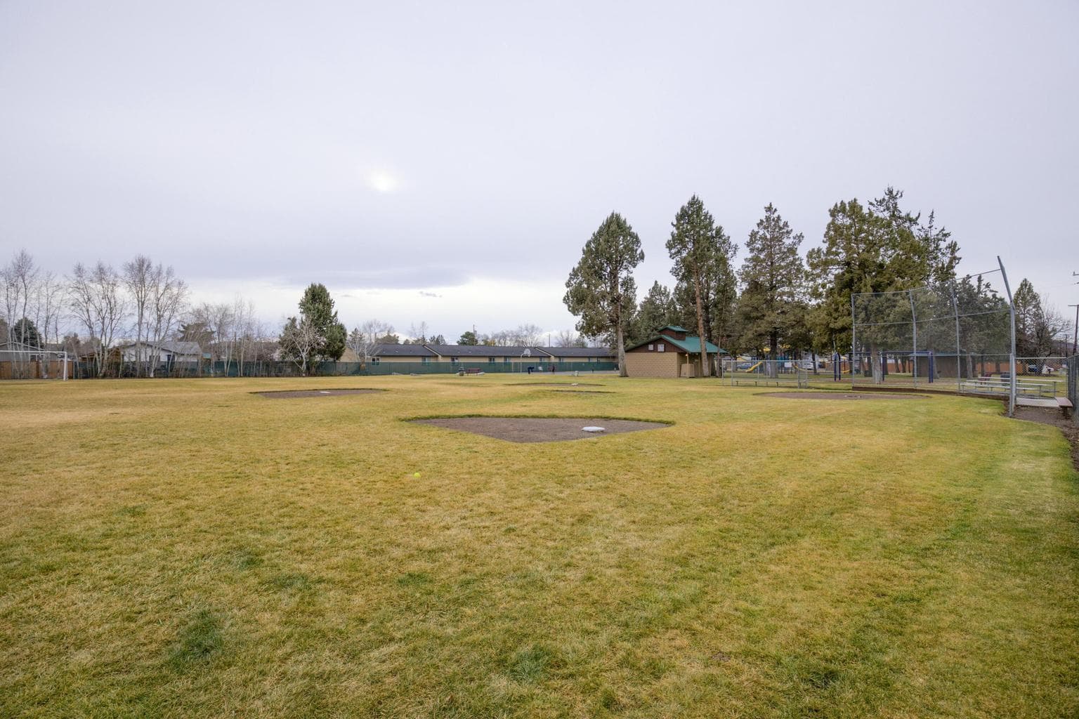 Photo of 1549 SW Kalama Avenue 72 of 73