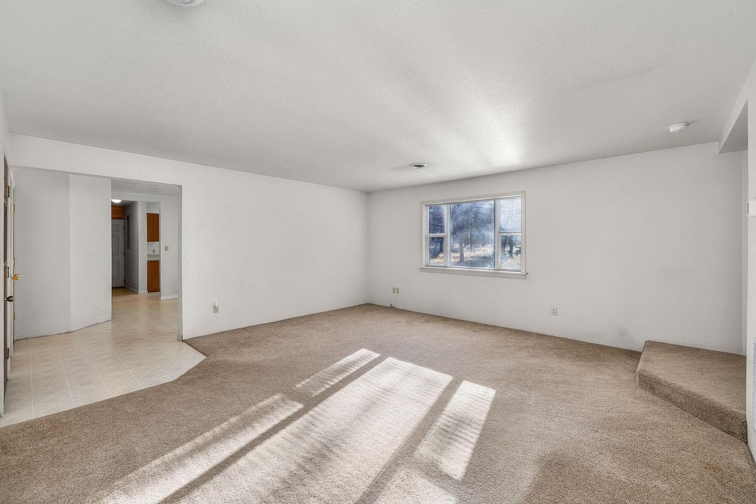 Photo of 17235 Kent Road 7 of 36