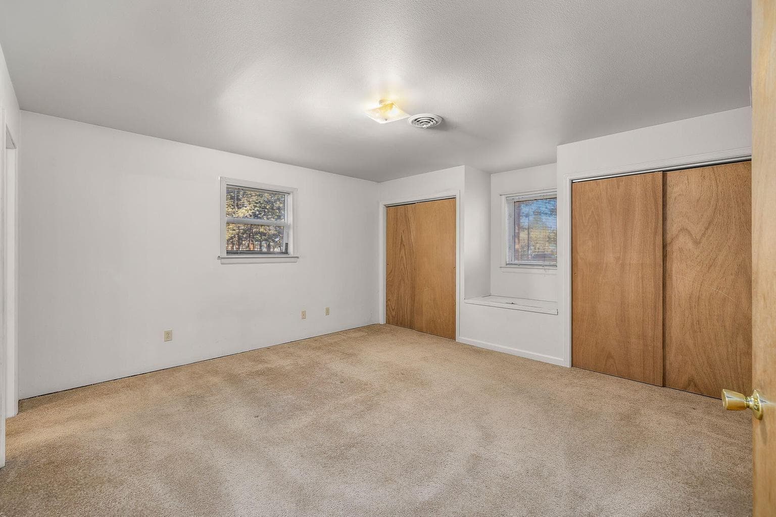 Photo of 17235 Kent Road 9 of 36