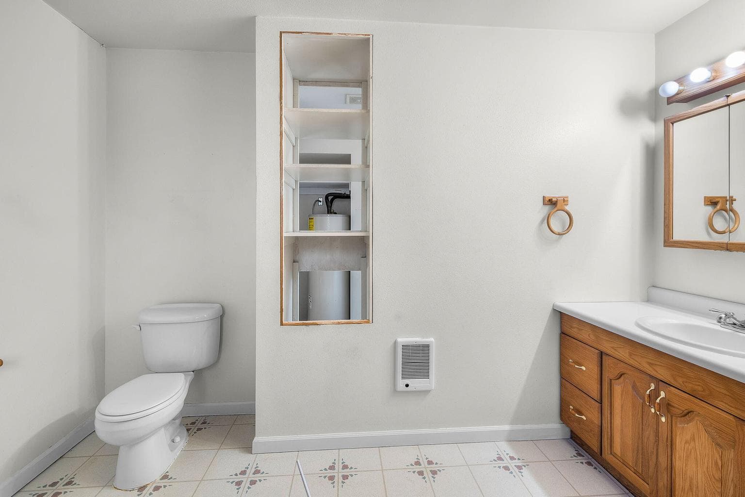 Photo of 17235 Kent Road 12 of 36