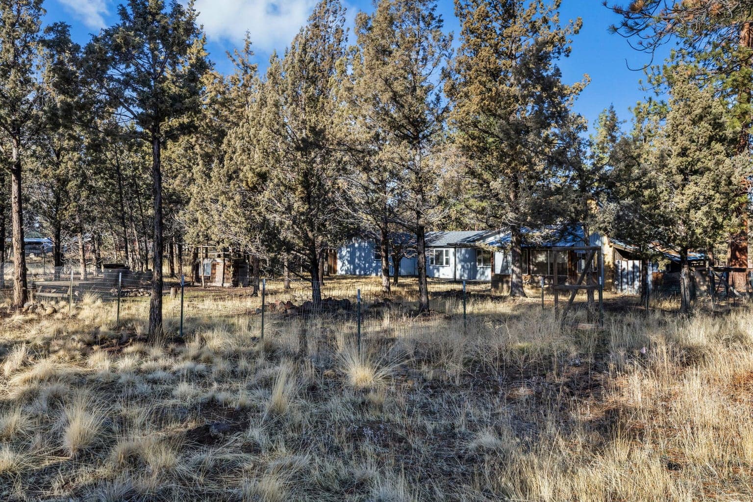 Photo of 17235 Kent Road 26 of 36