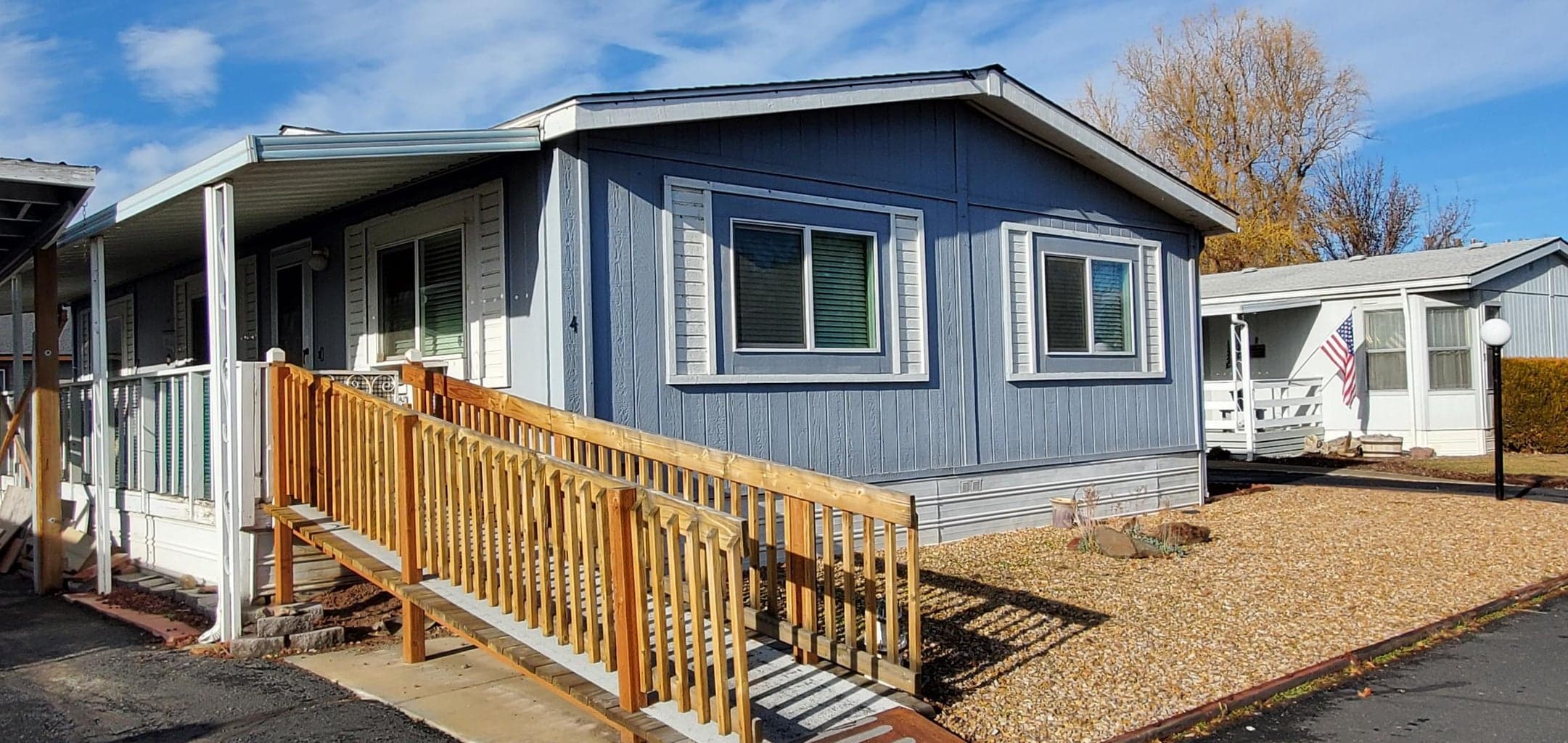 Photo of 185 Harwood Ave 1 of 6