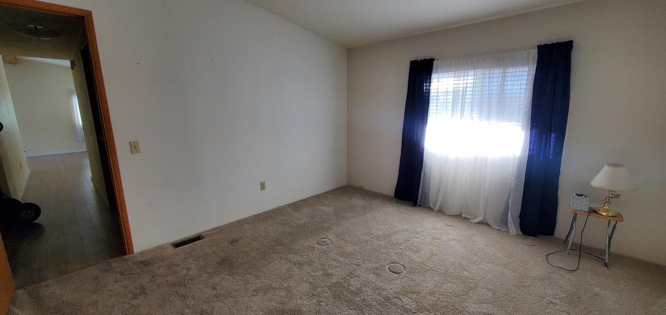 Photo of 185 Harwood Ave 2 of 6
