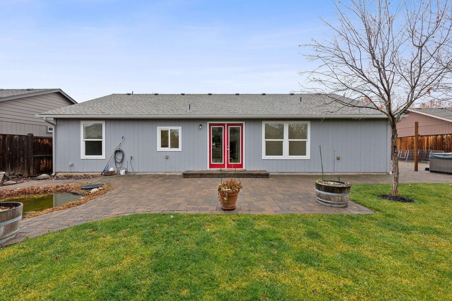 Photo of 743 NE Cobblestone Court 16 of 23
