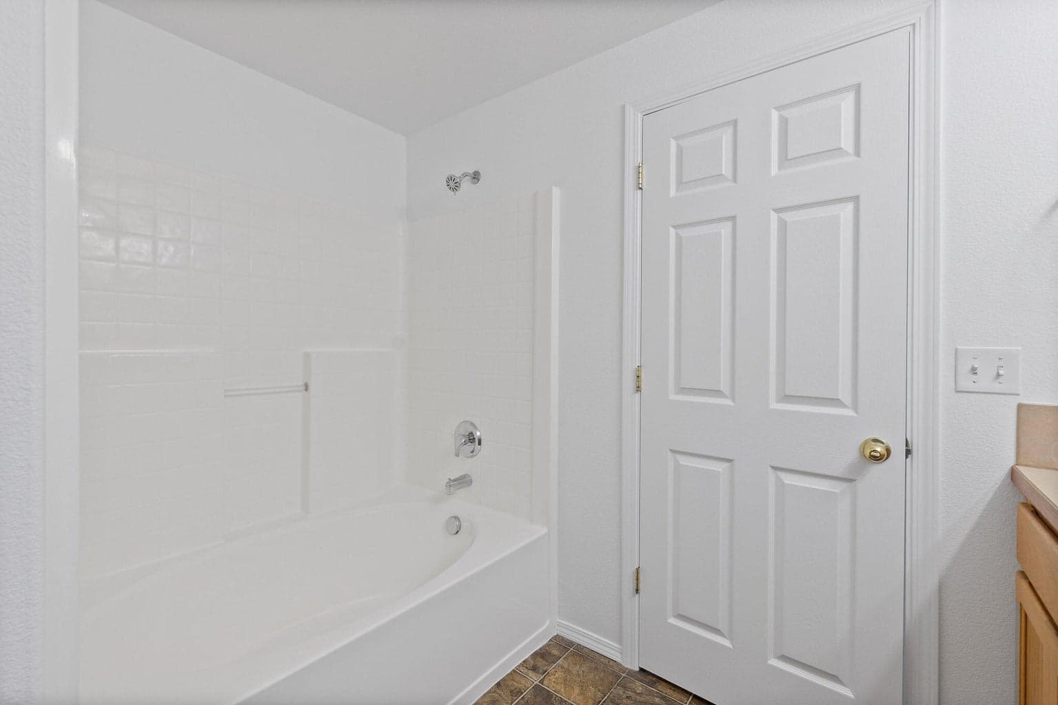 Photo of 743 NE Cobblestone Court 8 of 23