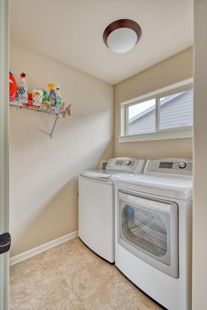 Photo of 3364 SW 28th Street 28 of 56