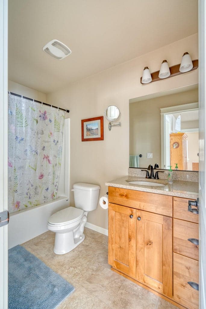 Photo of 3364 SW 28th Street 29 of 56